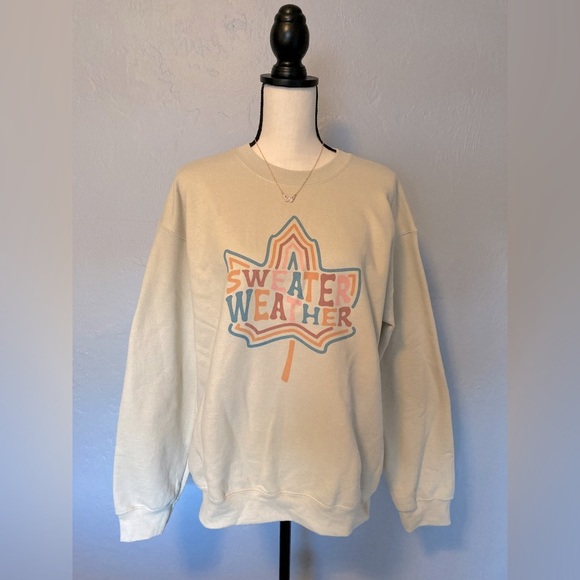 Gildan Tops - Beige graphic sweatshirt- Sweater Weather